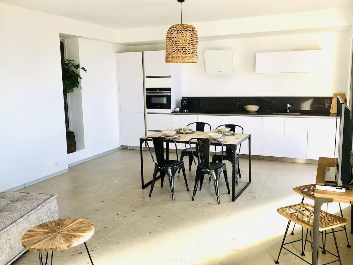 Appartement T3 Lumineux Traversant Totalement Neuf En Face De La Plage Front De Mer Vue Sur Les Iles Vue Mer Panoramique Assuree Residence De La Plage Centre Ville Du Lavandou 3Eme Etage Avec Ascenseur Appartement T3 Le Lavandou Exteriér fotografie