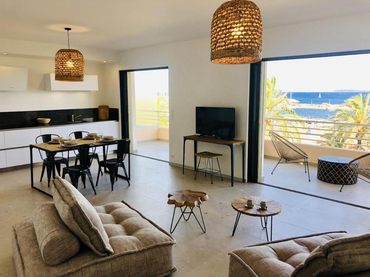 Appartement T3 Lumineux Traversant Totalement Neuf En Face De La Plage Front De Mer Vue Sur Les Iles Vue Mer Panoramique Assuree Residence De La Plage Centre Ville Du Lavandou 3Eme Etage Avec Ascenseur Appartement T3 Le Lavandou Exteriér fotografie